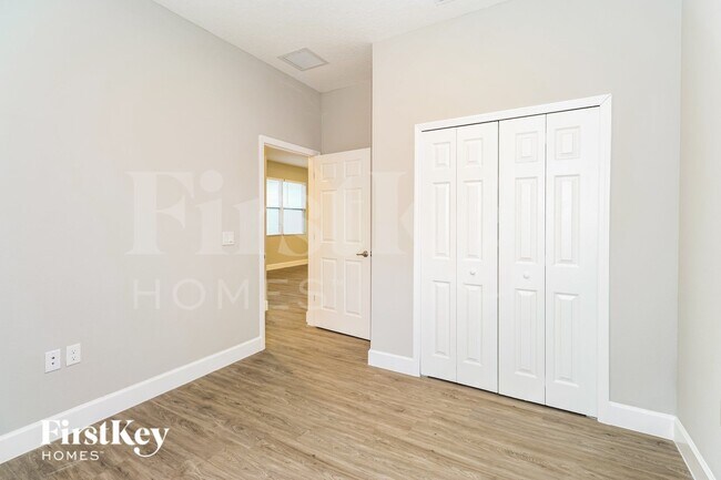 Building Photo - 121 Dailey St SE