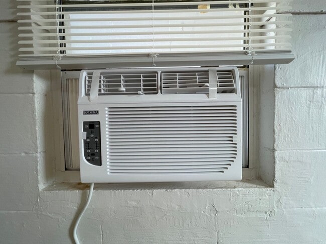 Building Photo - Sun-Kissed Snyder Retreat – Modern Comfort Meets Classic Charm