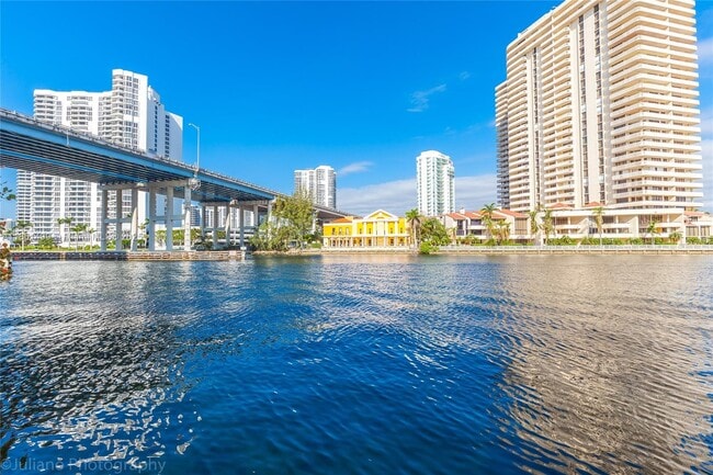 Building Photo - 19390 Collins Ave