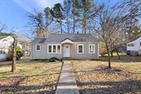Building Photo - 537 Huston St