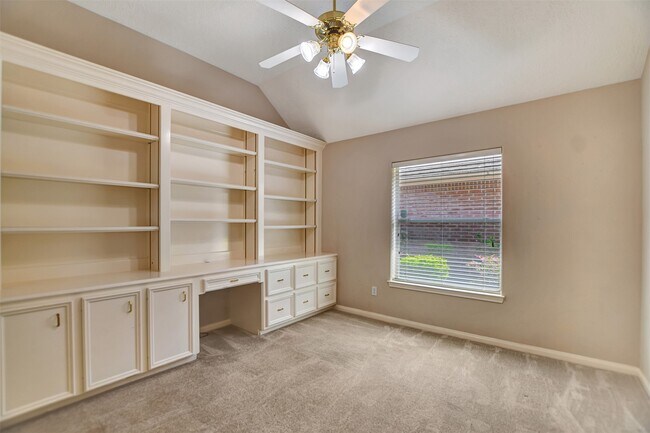 Building Photo - 1110 Parkhaven Ln