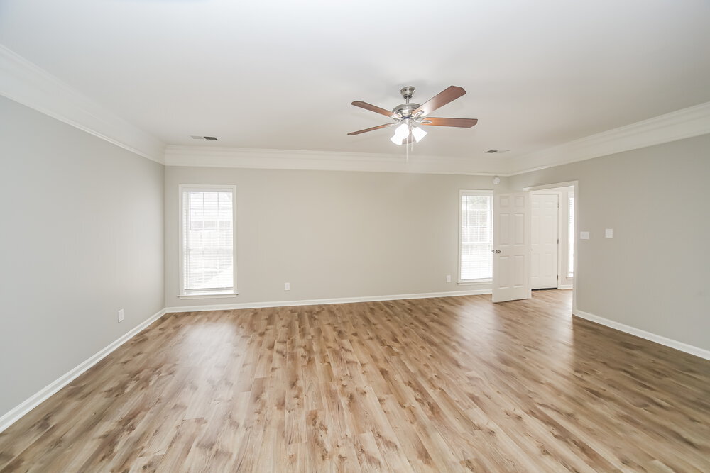 Building Photo - 6423 Cheyenne Dr