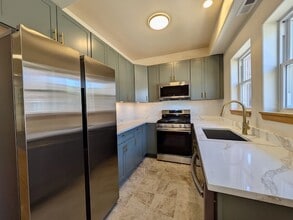 Building Photo - 4354 S Drexel Blvd