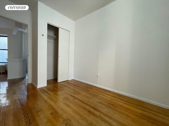 Building Photo - 536 E 82nd St