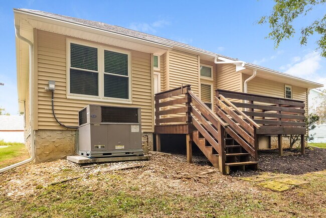 Building Photo - 3868 Round Rock Dr