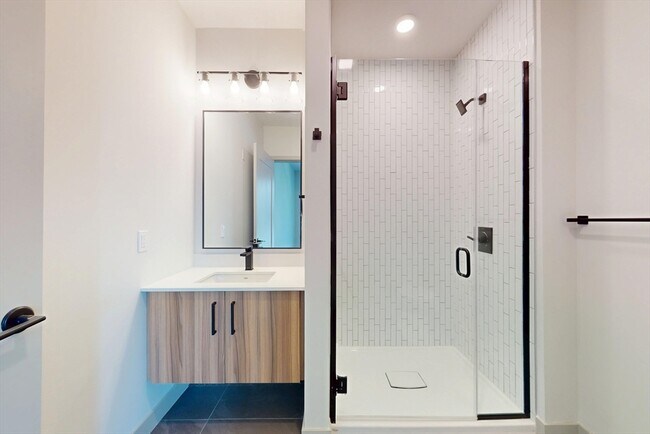 Building Photo - 80 Rugg Rd