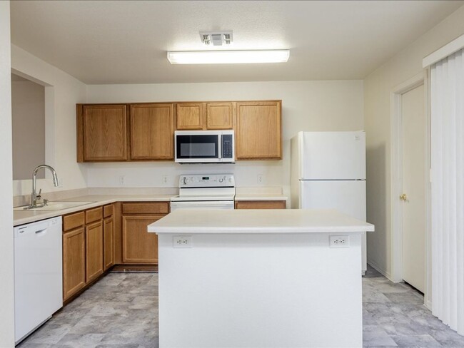 Building Photo - VAIL SCHOOL DISTRICT!!! CORNER LOT NEAR PU...