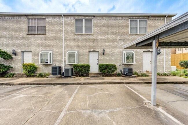 Building Photo - 7657 Cambridge St