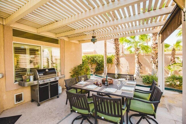 Building Photo - 45540 Desert Fox Dr