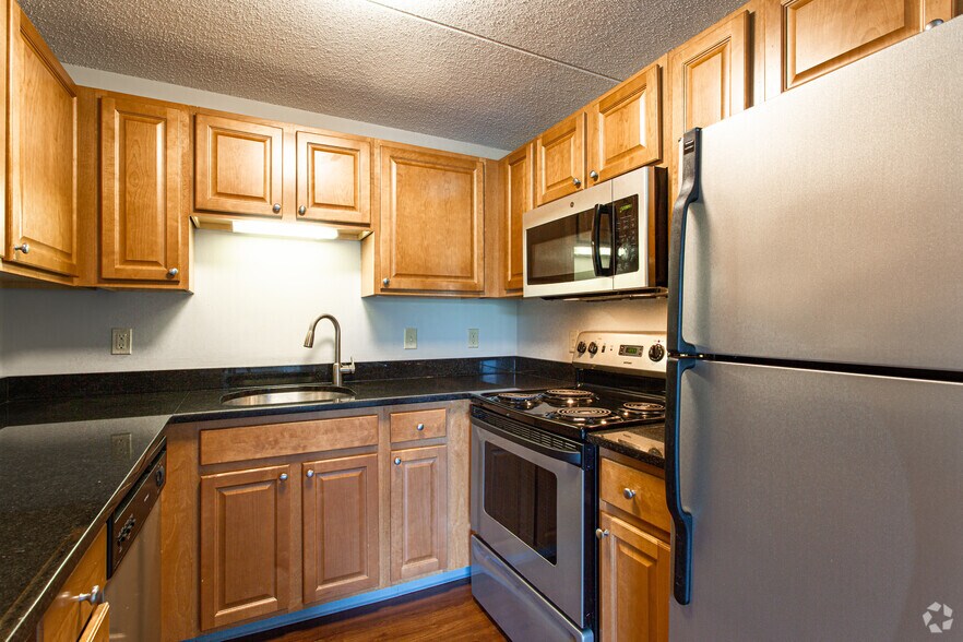 Andover Place Apartment Homes 650 Bulfinch Dr Andover MA 01810