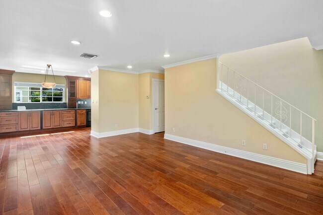 Building Photo - 5215 Sepulveda Blvd