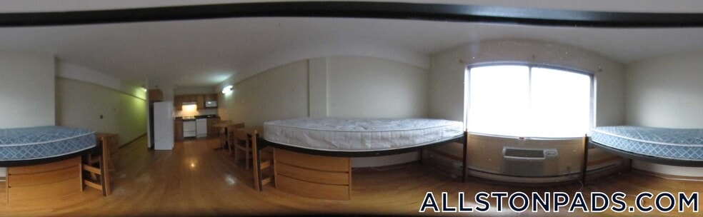 Building Photo - 1110 Commonwealth Ave