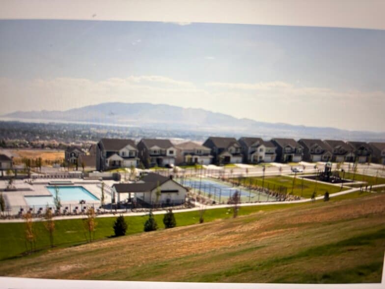 Building Photo - 4149 N 900 W