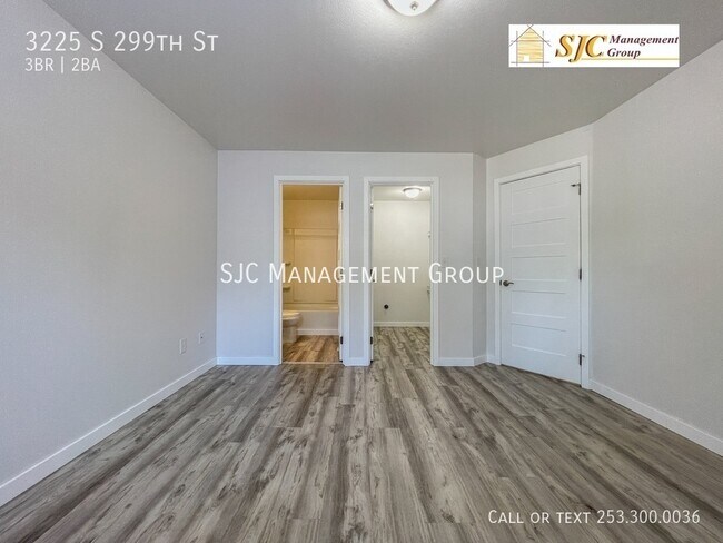 Building Photo - 3225 S 299th St