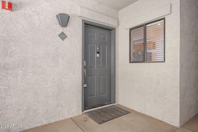 Building Photo - 15095 N Thompson Peak Pkwy