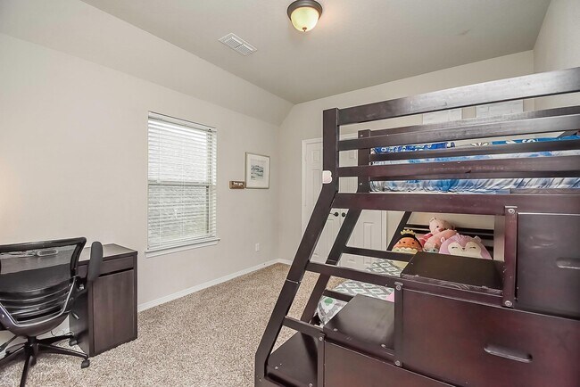 Building Photo - 3342 Breeze Bluff Way