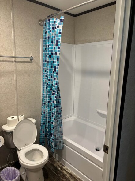 Building Photo - 308 N Main St