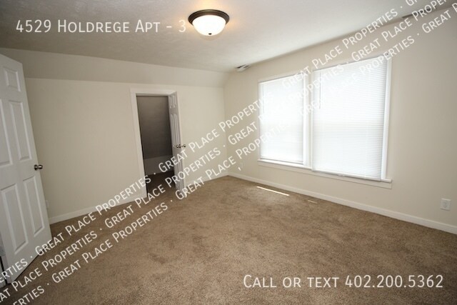 Building Photo - 4529 Holdrege St