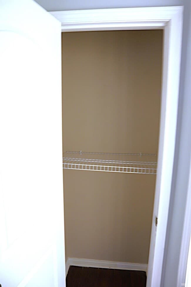 Building Photo - 3900 Bronson Ln