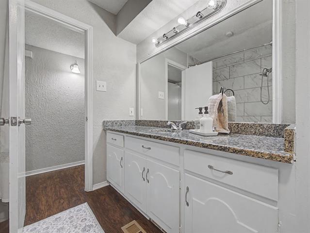 Building Photo - 5019 Blanchard Dr