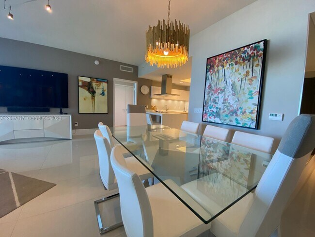 Building Photo - 17301 Biscayne Blvd