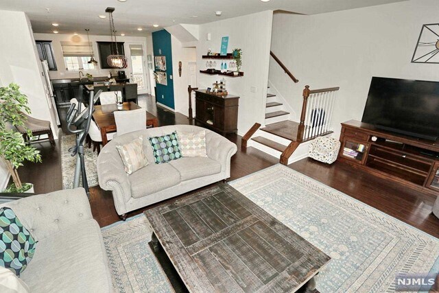 Building Photo - 4-12-30 30th St