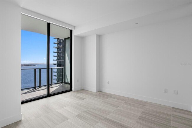 Building Photo - 3015 S Ysabella Ave