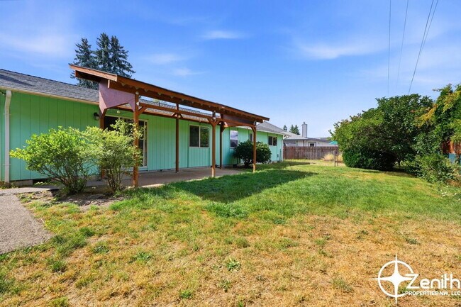 Building Photo - 12719 NE 10th Ave
