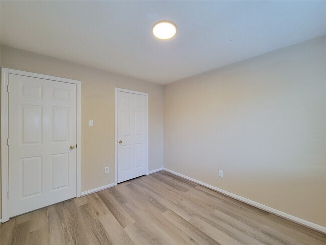 Building Photo - 4626 Jaymar Dr