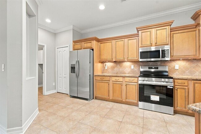 Building Photo - 7526 Deer Path Ln