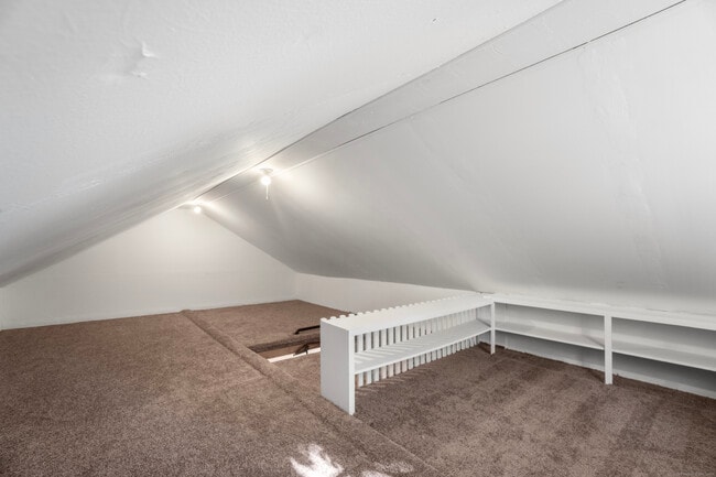 Building Photo - 62 Soundview Ave