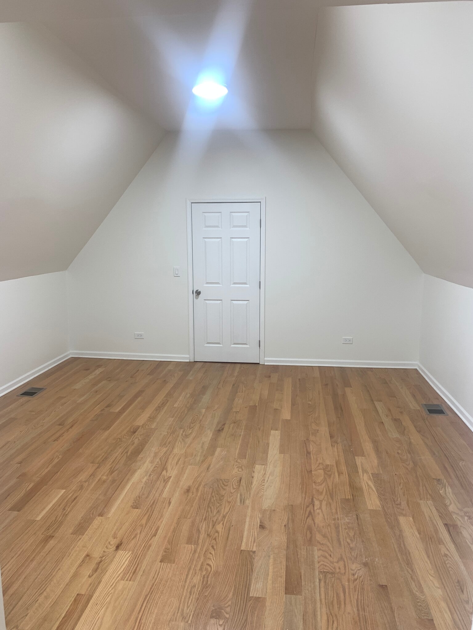 Building Photo - 3617 W Belmont Ave