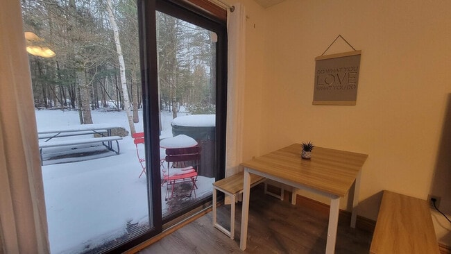 Building Photo - 66 Paquette Dr