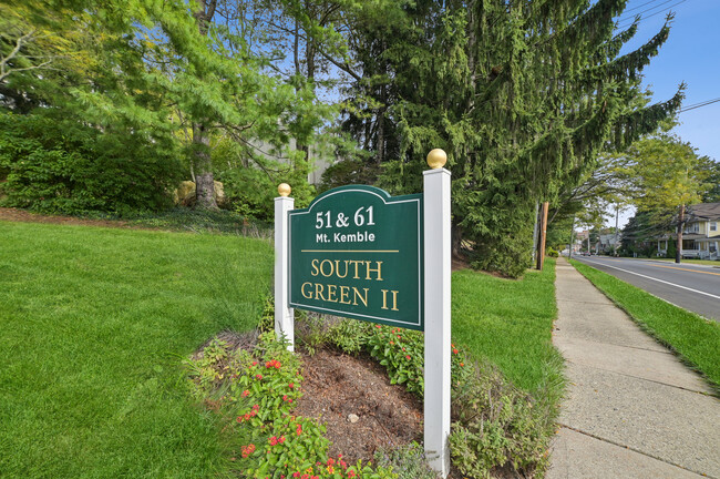 Building Photo - 51 Mount Kemble Ave
