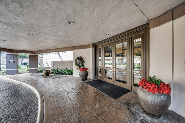 Building Photo - 3525 Sage Rd