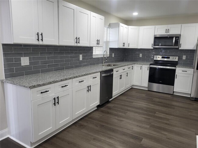 Building Photo - 9115 Patio Ct