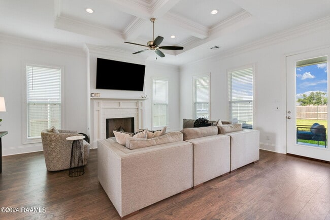 Building Photo - 201 Finsbury Ln