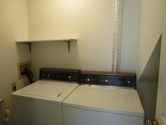 Building Photo - 2404-2406 Calder Ct.