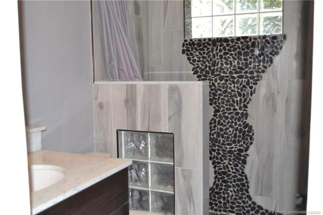 Building Photo - 3489 NE Linda Dr