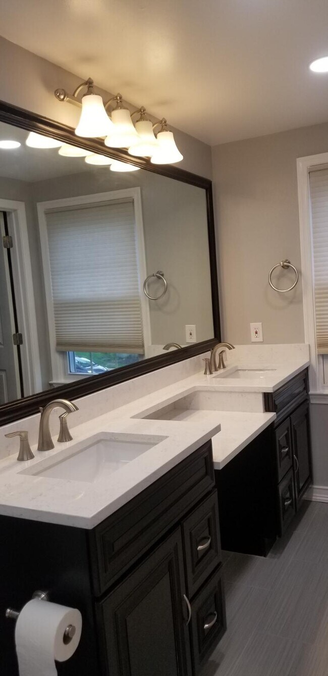 Building Photo - 9708 Rossetti Ct