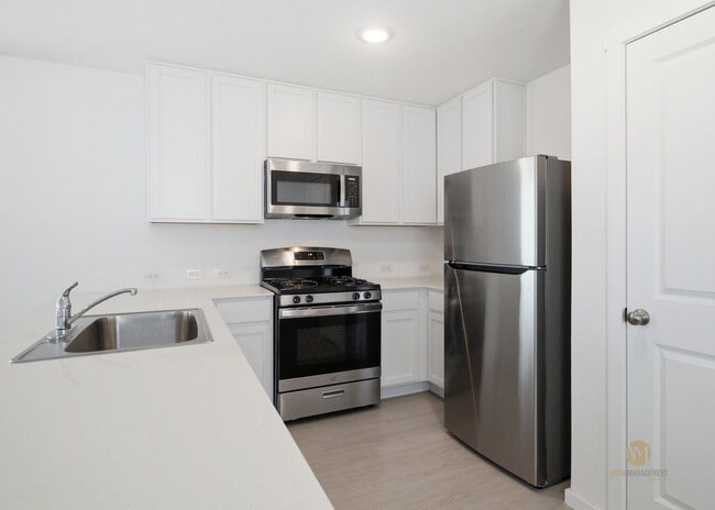 Building Photo - Welcome home to Ruby Crossing!