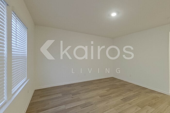 Building Photo - 218 Birch Ave