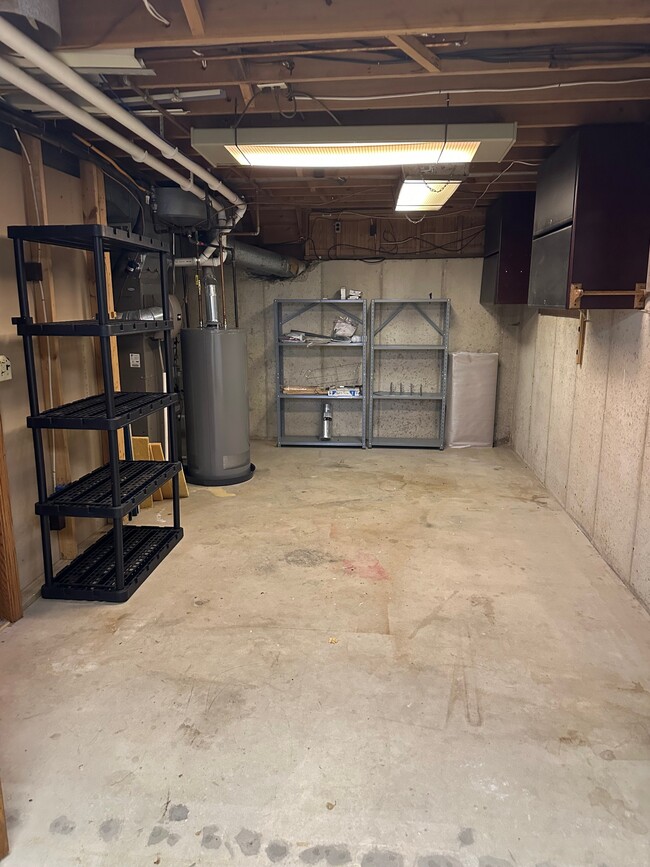 Building Photo - 776 Meadowbrook Ave