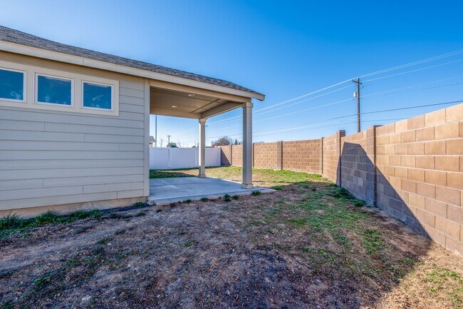 Building Photo - 3 bed 2 bath Home for Rent-Quincy