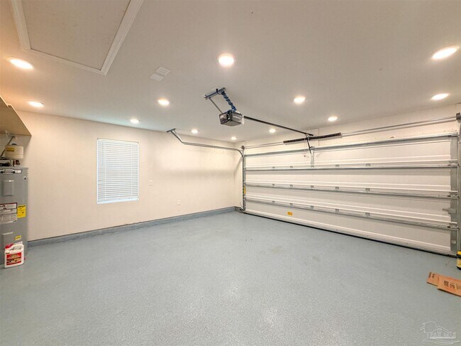 Building Photo - 7305 Lakeside Oak Ct