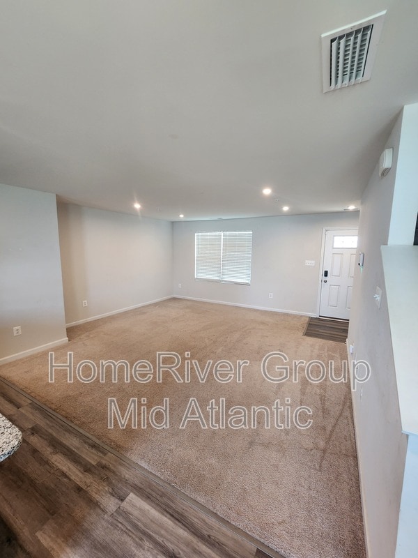 Building Photo - 203 Bowline Dr
