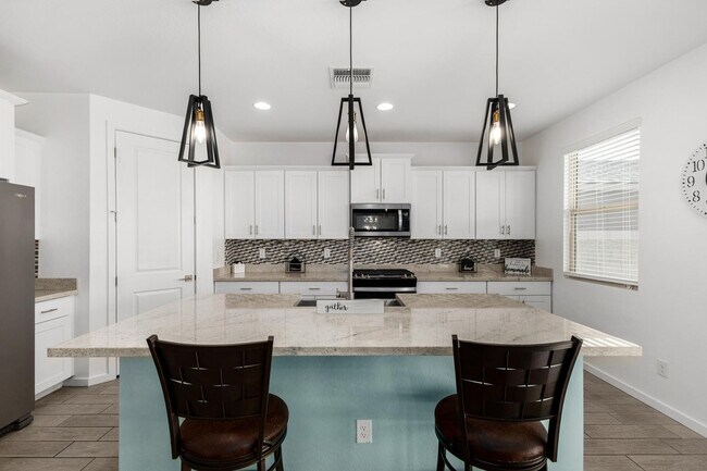 Building Photo - 22612 N 126th Ln