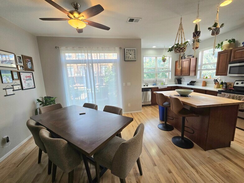 Building Photo - 5498 Zephyr Ct