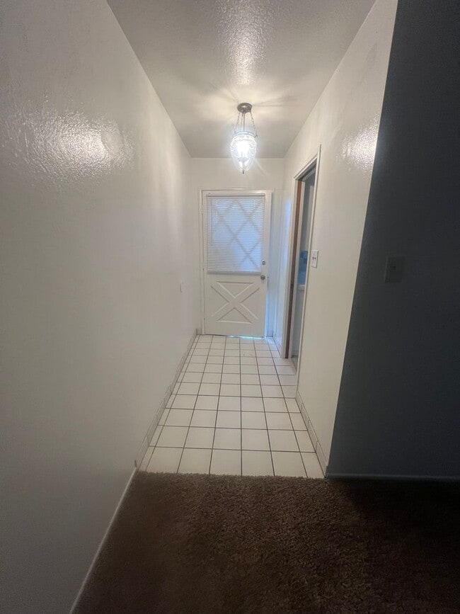 Building Photo - Updated 3 Bedroom Home in North Merced – Cul de Sac Location & Large Lot