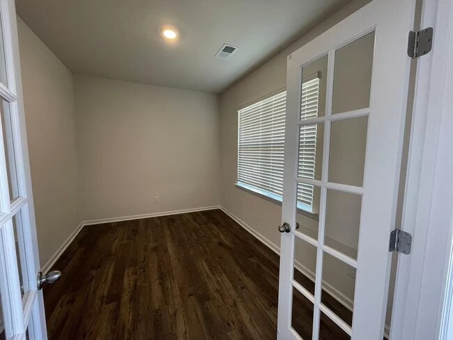 Building Photo - 3711 Stanley Creek Dr